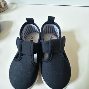 GENGASUN size 7 Kids Navy t strap Canvas Shoes